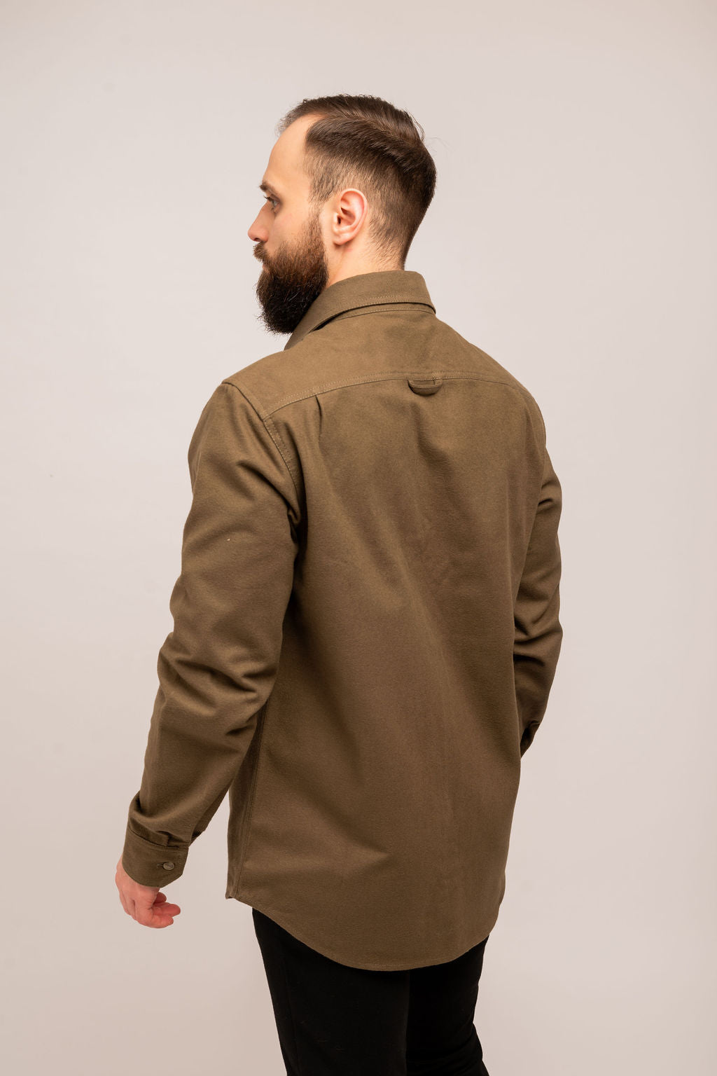 Flanellhemd, Dunkeloliv