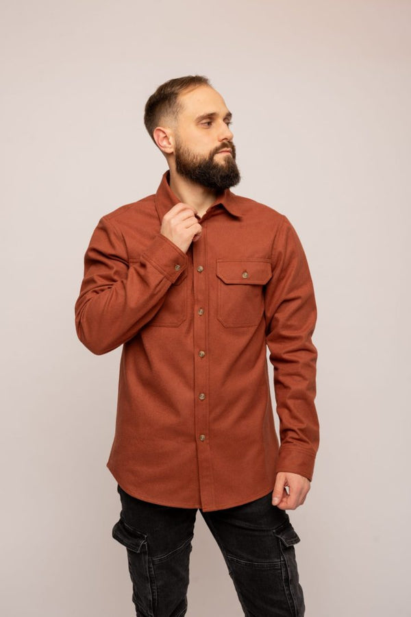 Ziegelfarbenes Flanellhemd